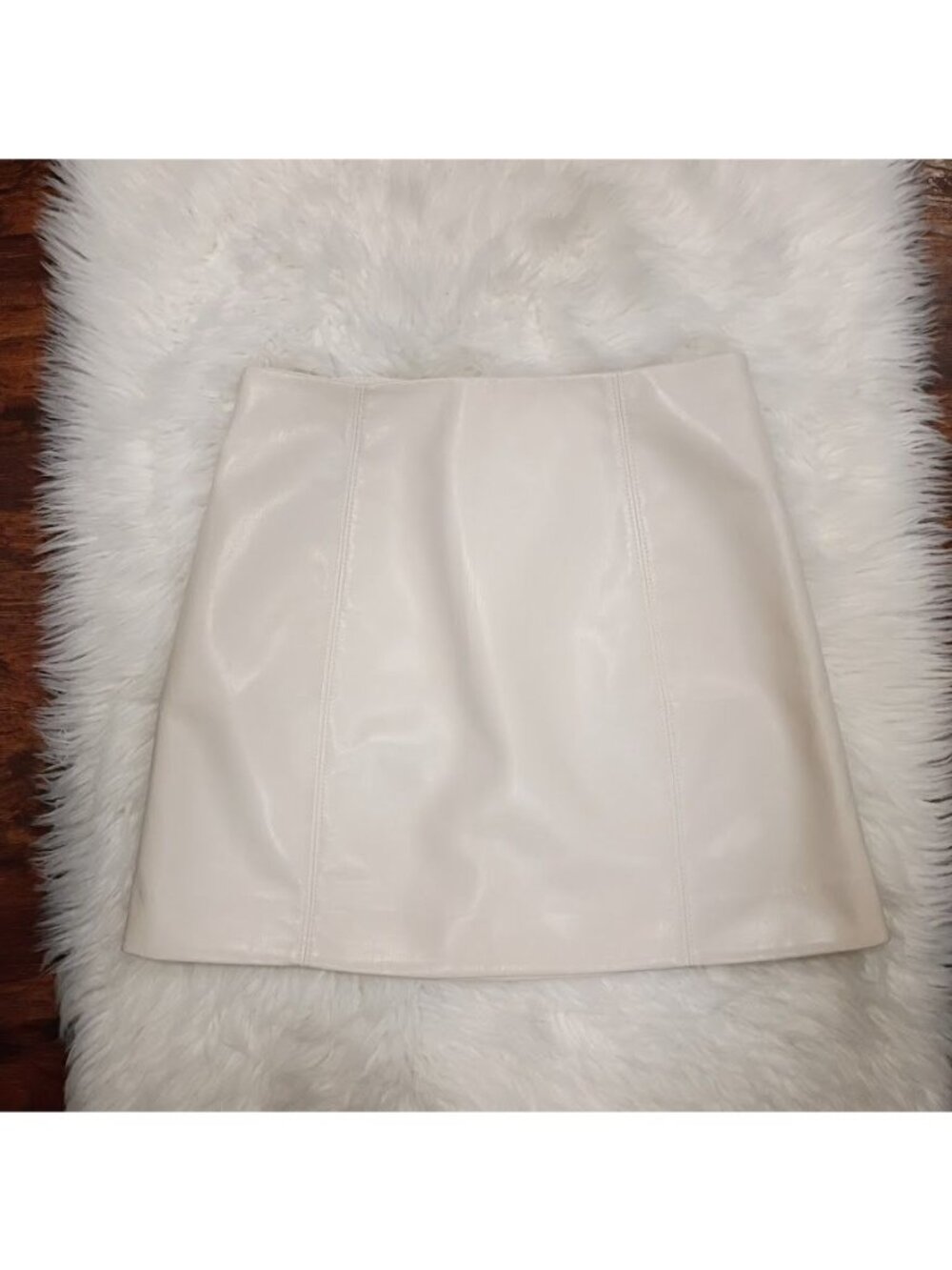 Babaton Cream Faux Leather Size 6 High-Waisted Mini Skirt - Picture 11 of 11